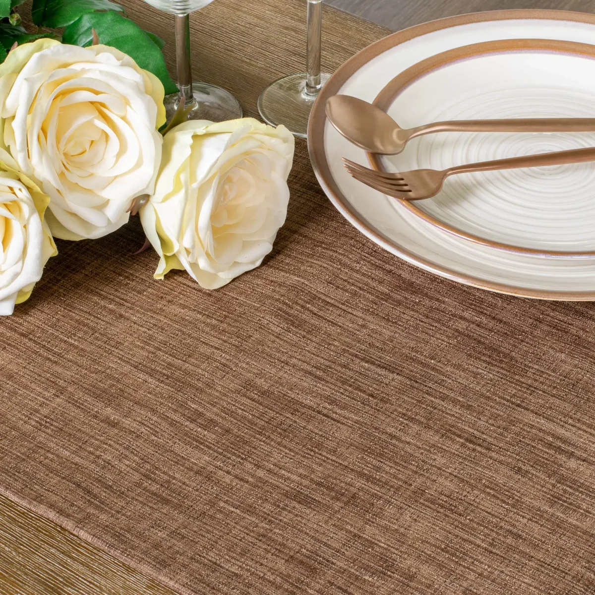 Chemin de Table Minimaliste en Lin – Image 5